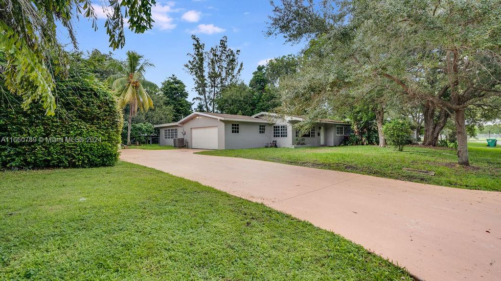 7425 SW 126th St, Pinecrest FL 33156