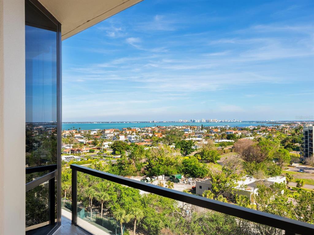 1211 GULF OF MEXICO DRIVE UNIT 702