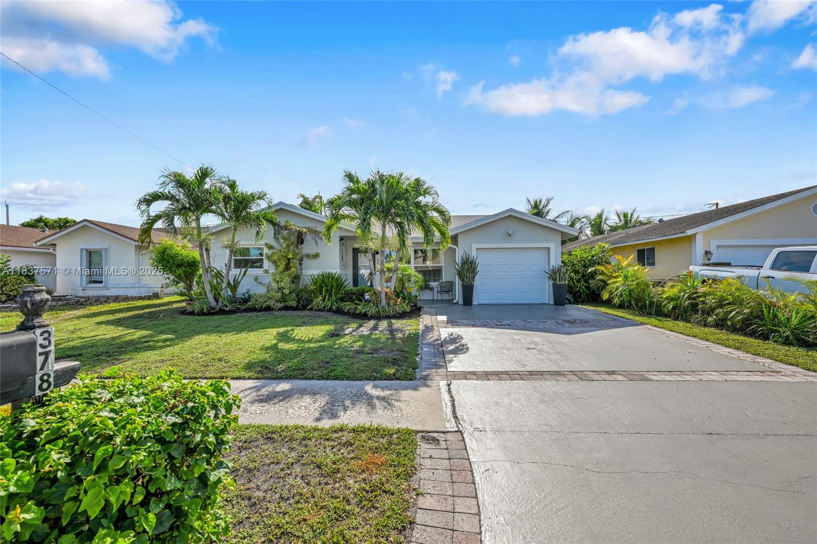 378 SW 33rd Ter, Deerfield Beach FL 33442