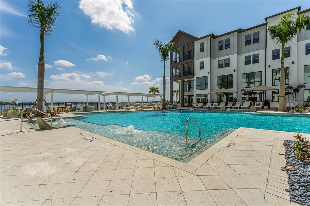 1420 LAKEFRONT DRIVE UNIT 7208