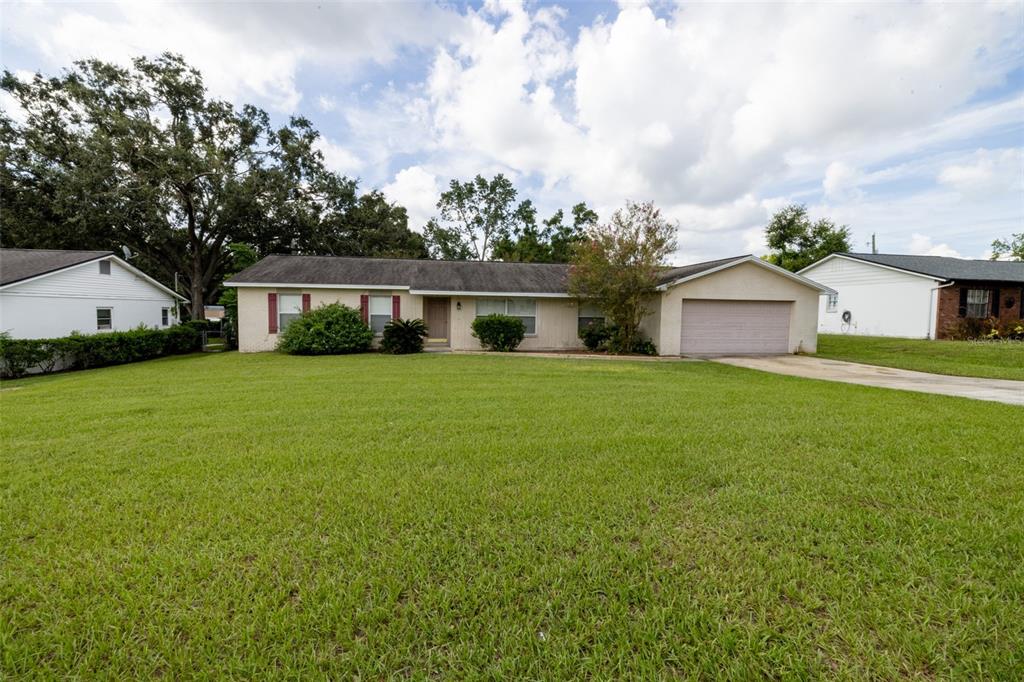 804 STRAWBERRY LANE