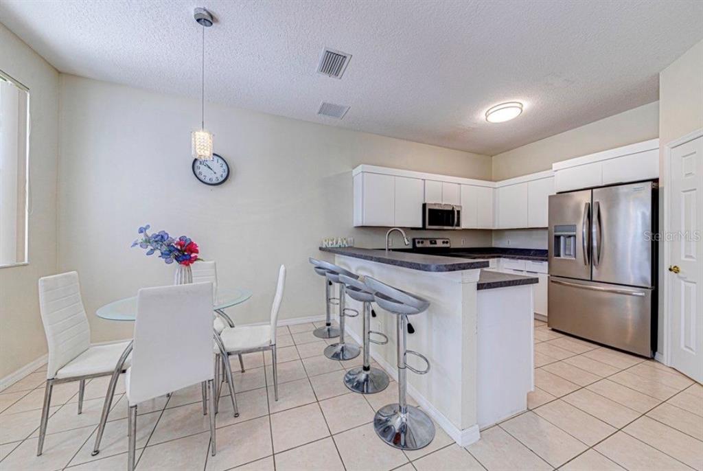 360 TUPELO CIRCLE, DAVENPORT, FL — photo 3 of 7