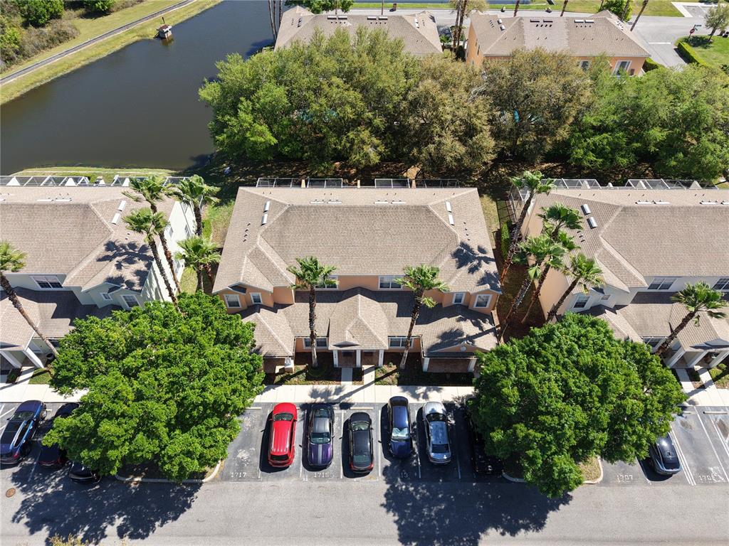 1711 RETREAT CIRCLE