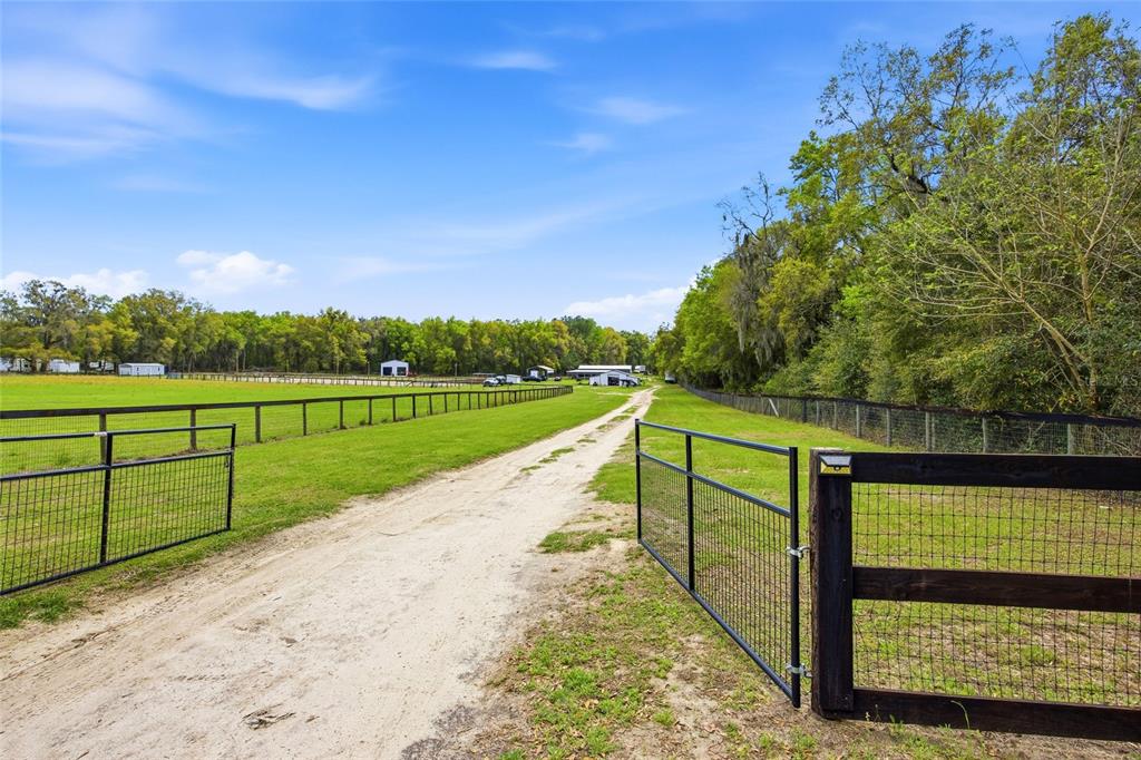 3660 W HWY 329, REDDICK, FL — photo 2 of 30