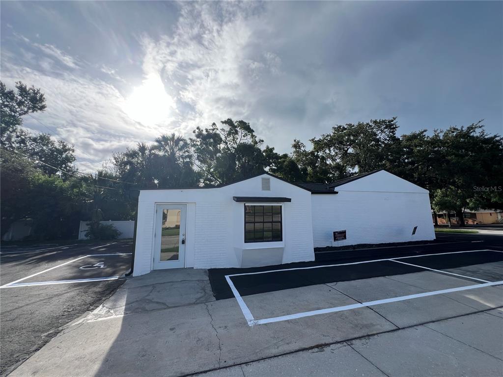 512 S DALE MABRY HIGHWAY