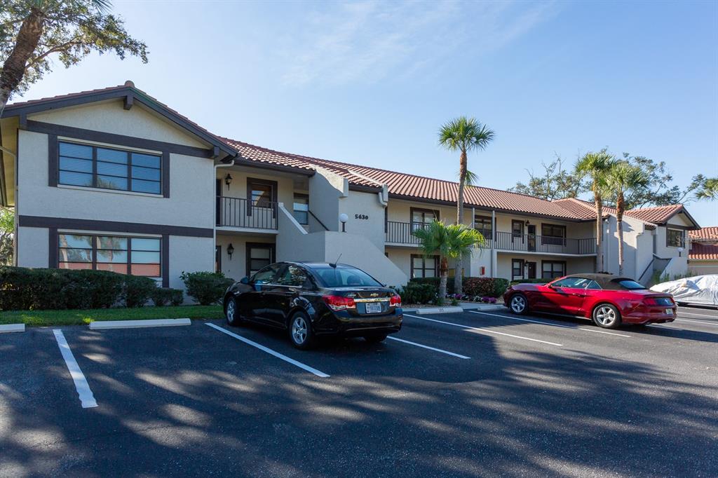 5630 GOLF POINTE DRIVE UNIT 206