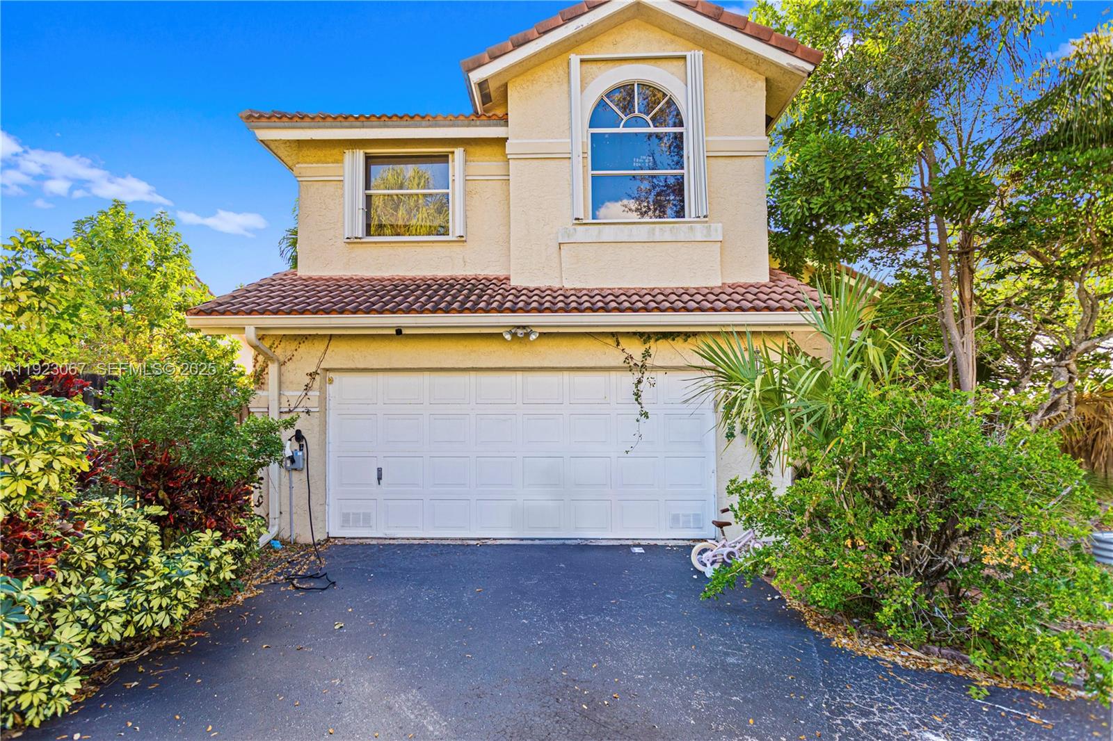 2825 NW 69th Ter, Margate FL 33063