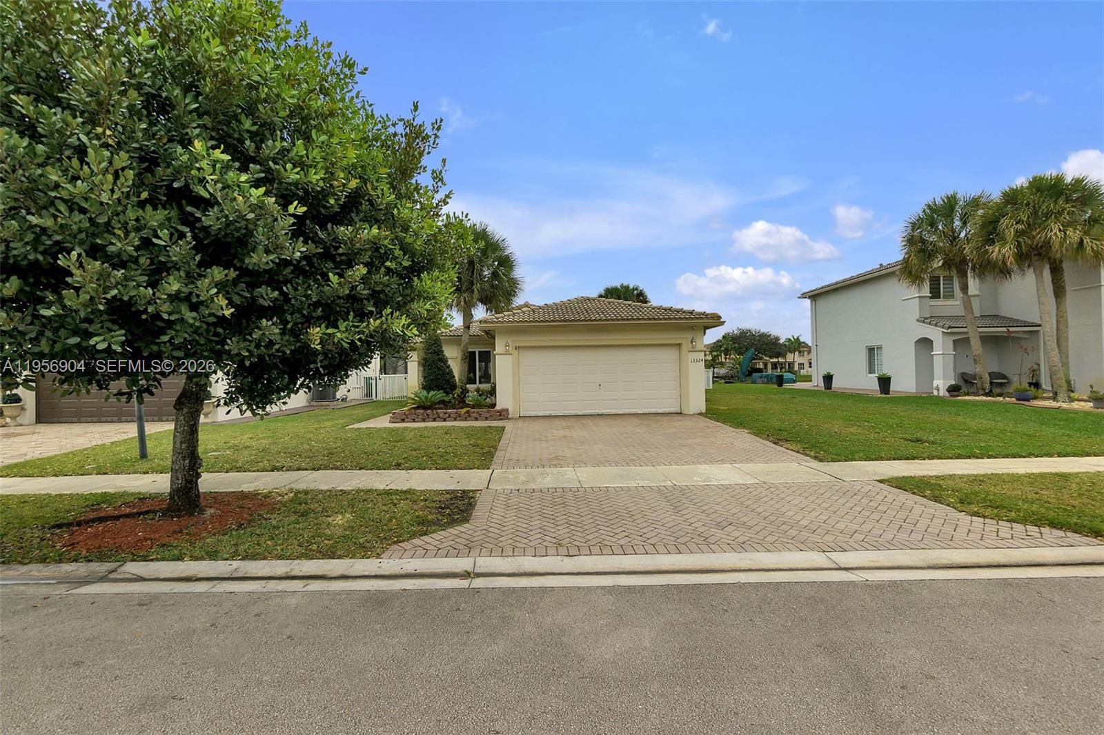 13324 SW 44th St, Miramar FL 33027