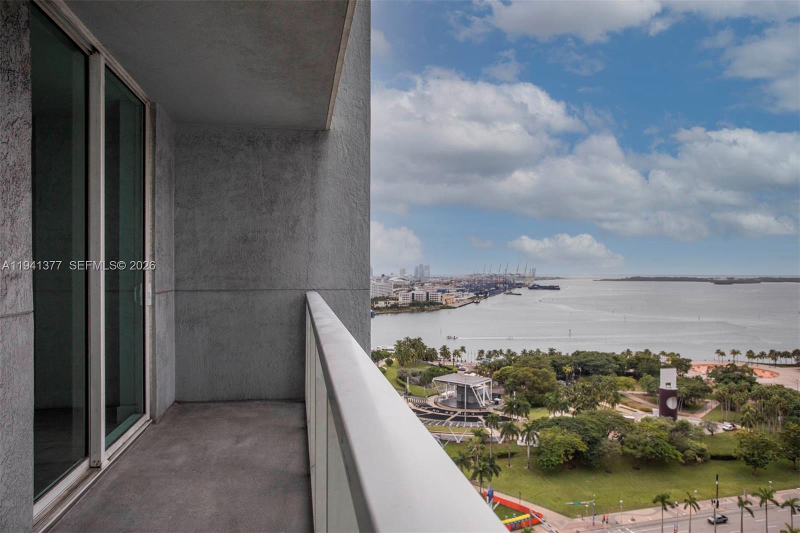 244 Biscayne Blvd # 2107, Miami FL 33132