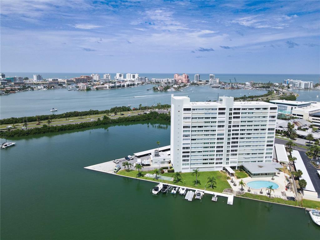 31 ISLAND WAY UNIT 505