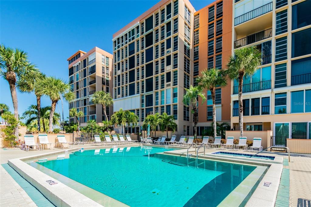 7400 SUN ISLAND DRIVE S UNIT 207