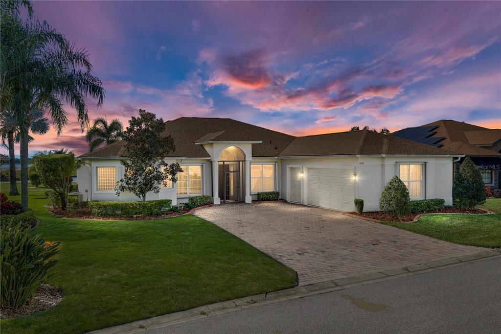4025 SABLE LOOP DRIVE