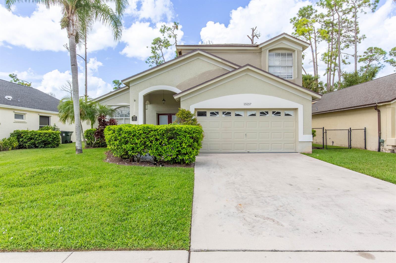 15157 Oak Chase Court, Wellington FL 33414
