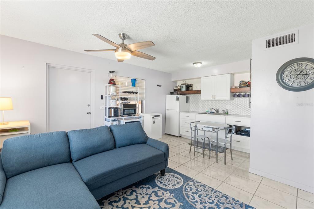 232 SAN JUAN CIRCLE, MELBOURNE, FL — photo 5 of 25
