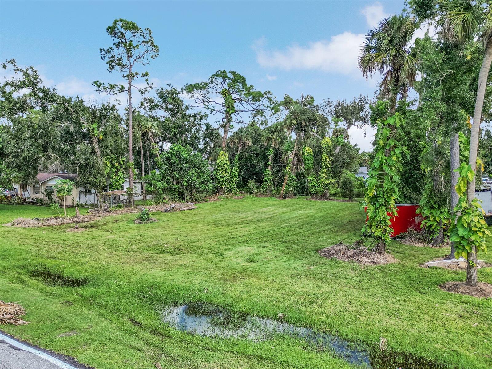 2314 Davis Boulevard, FL 33905, FL — photo 4 of 8