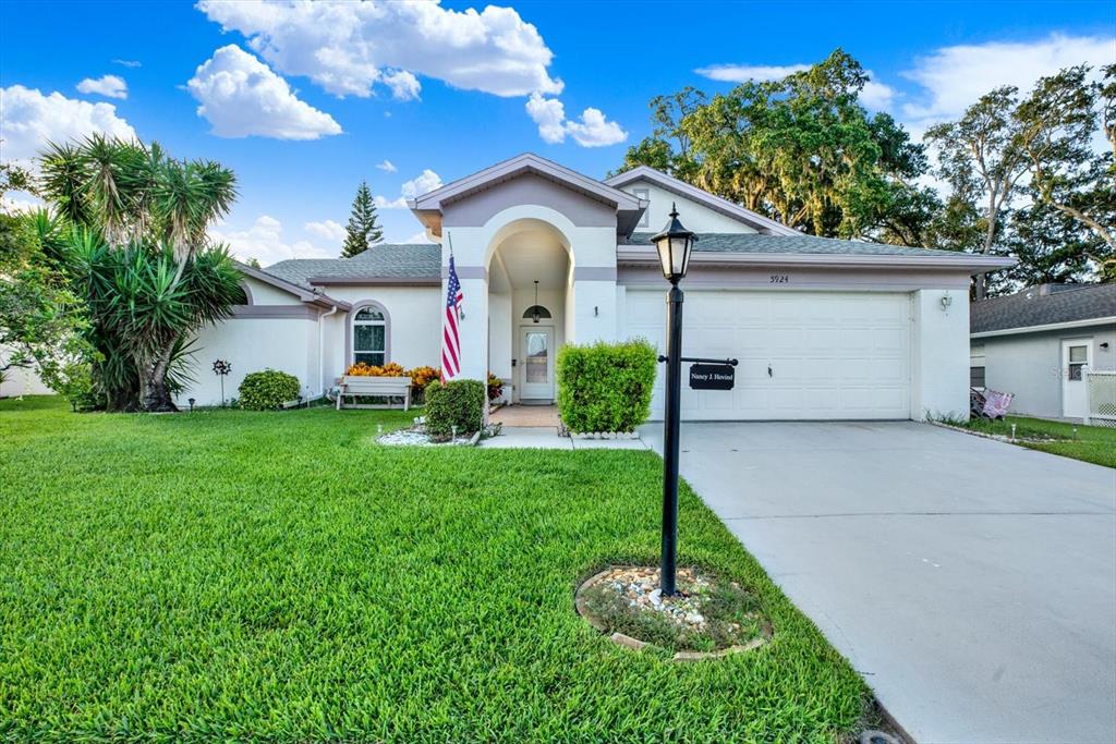 5924 WILLOW CREEK COURT