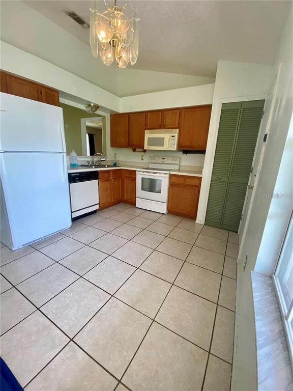 5230 CLARION OAKS DRIVE, ORLANDO, FL — photo 4 of 18