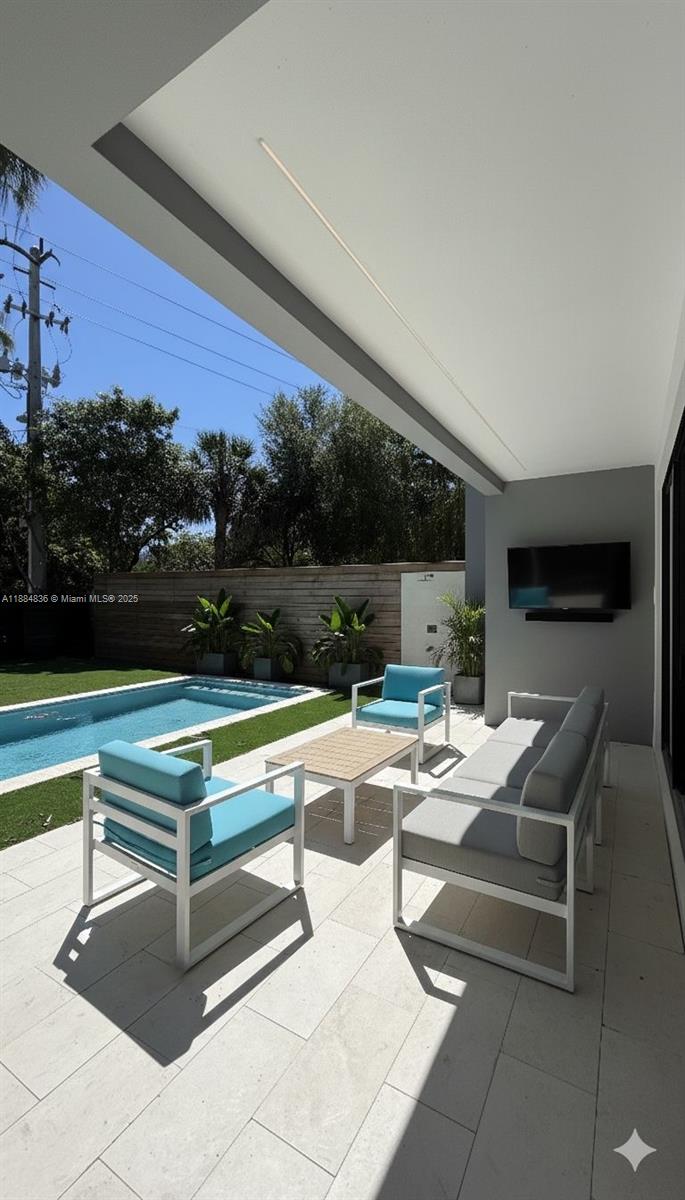 3635 SW 3rd Ave, Miami FL 33145