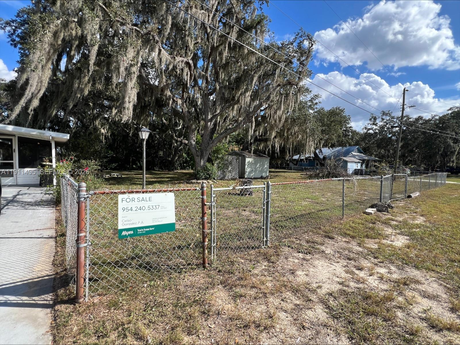 2930 Jasmine Dr, Lake Wales FL 33853