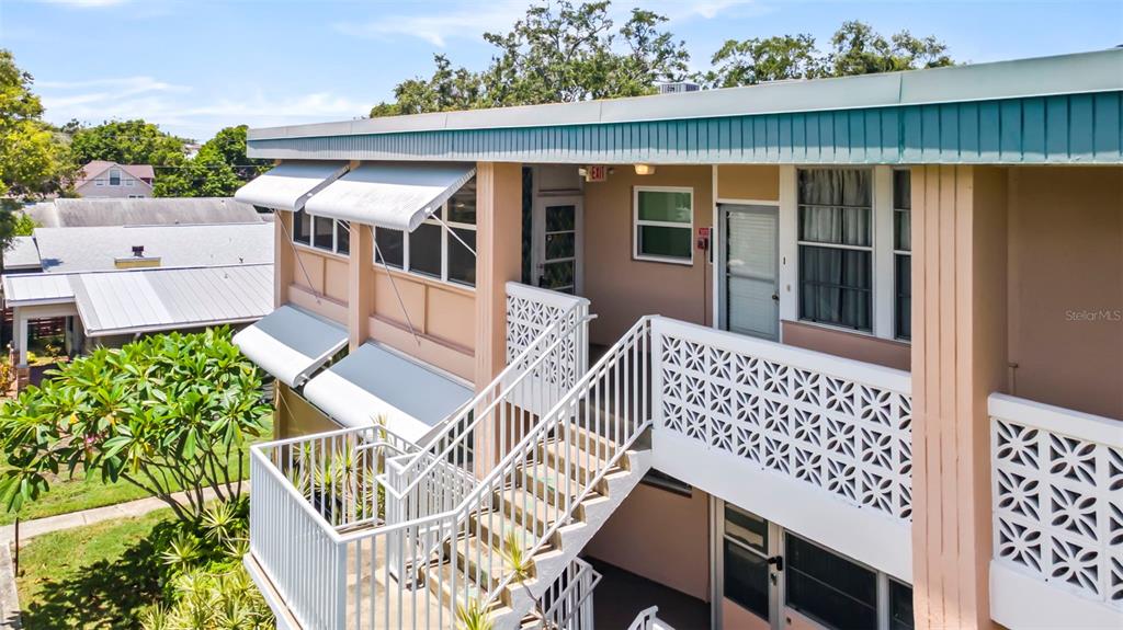 445 32ND AVENUE N UNIT W301