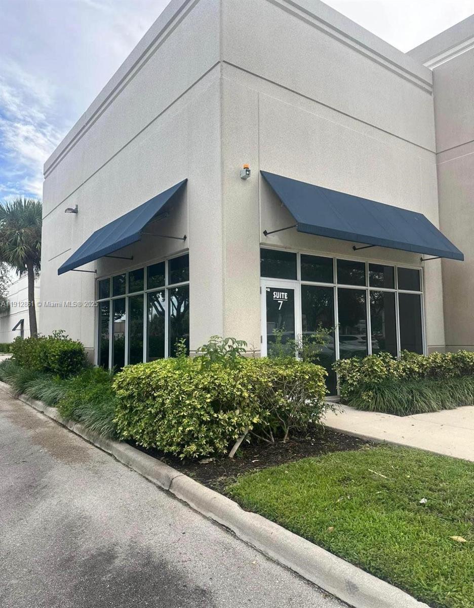 2400 NW 36th St # C7, Pompano Beach FL 33073