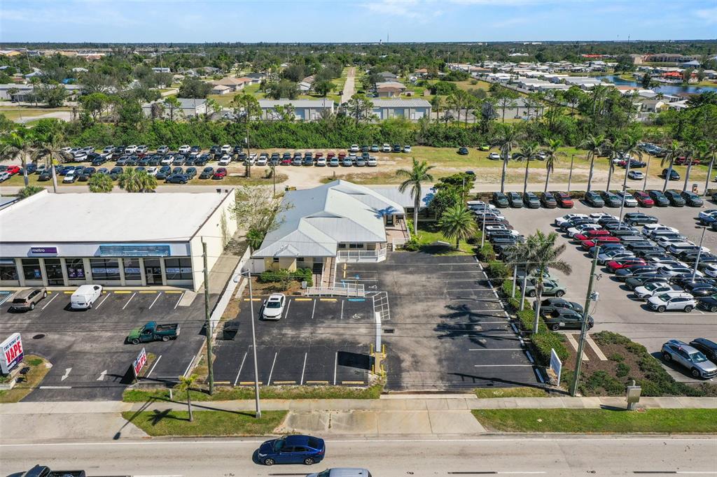 1900 TAMIAMI TRAIL UNIT C & D