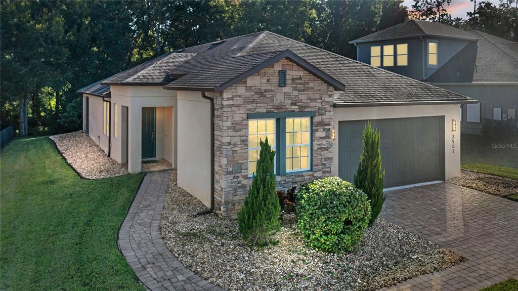 2907 FOXTAIL BEND