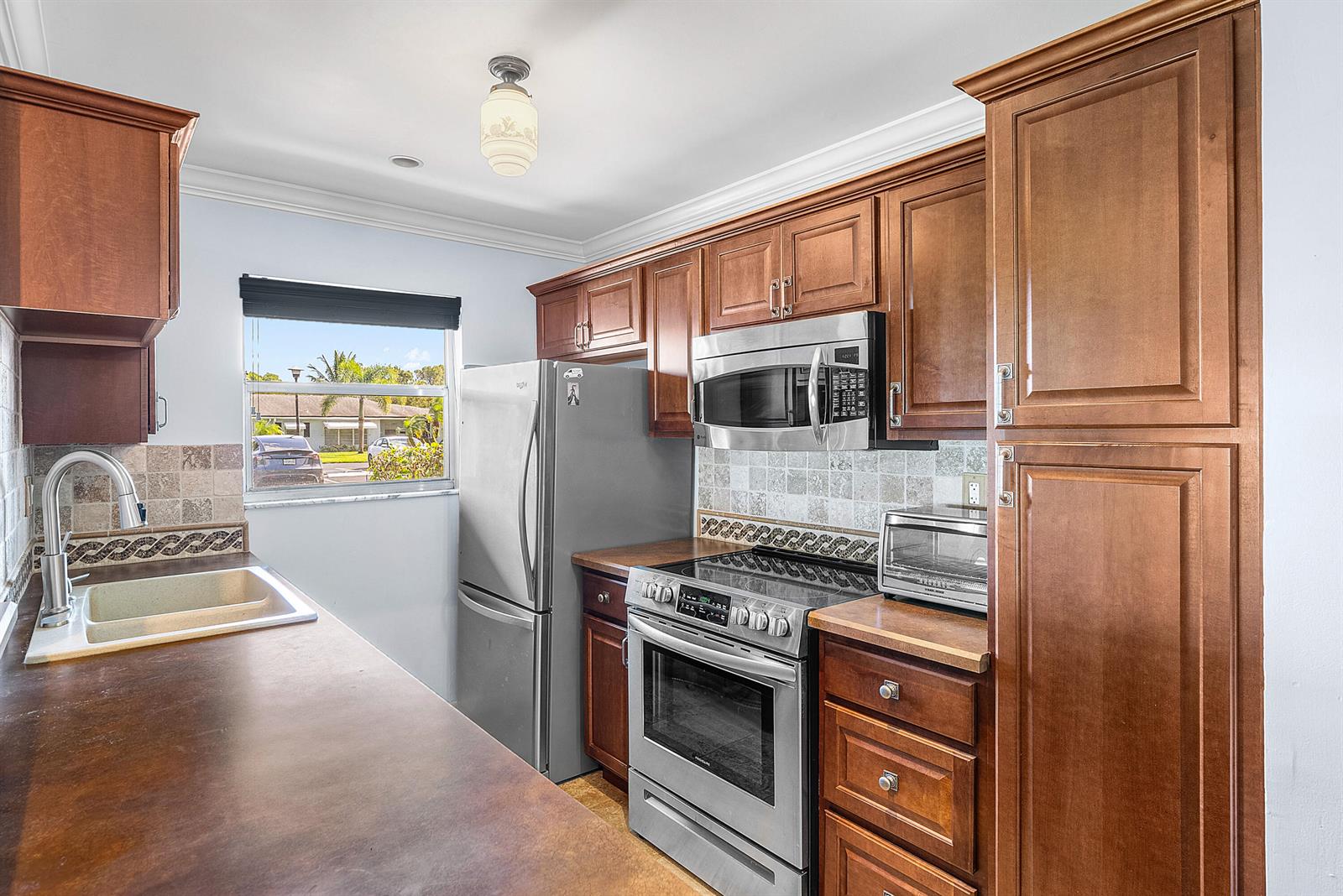 510 High Point Drive # D, Delray Beach FL 33445