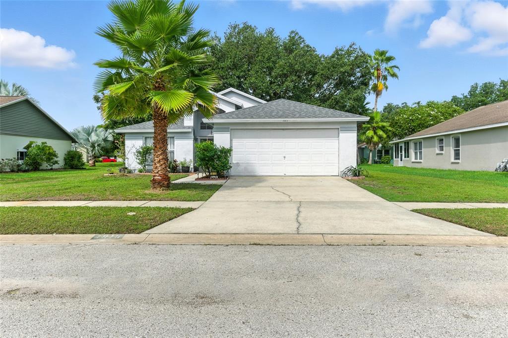 1915 TUPELO LANE