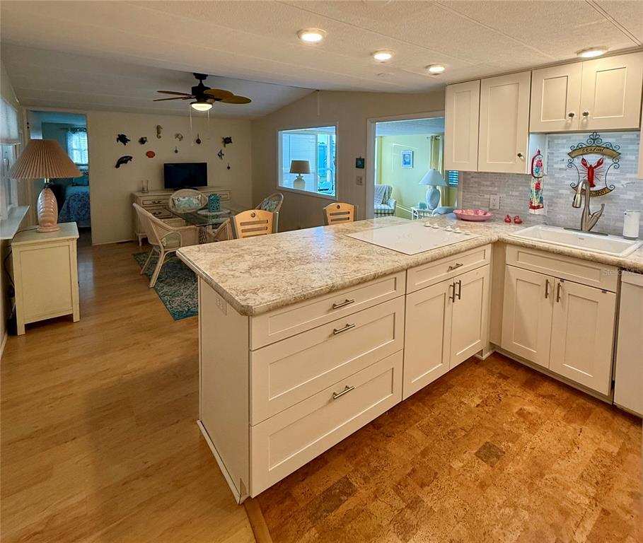 6091 PEONY ROAD, VENICE, FL — photo 3 of 12