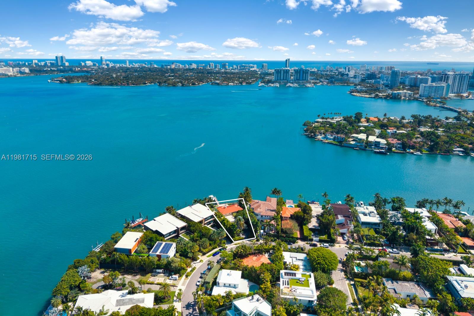 821 E Dilido Dr, Miami Beach FL 33139
