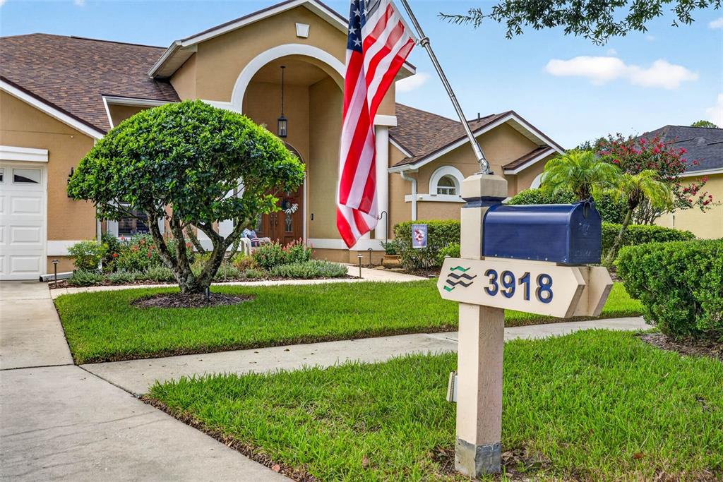 3918 S NINE DRIVE, VALRICO, FL — photo 4 of 30