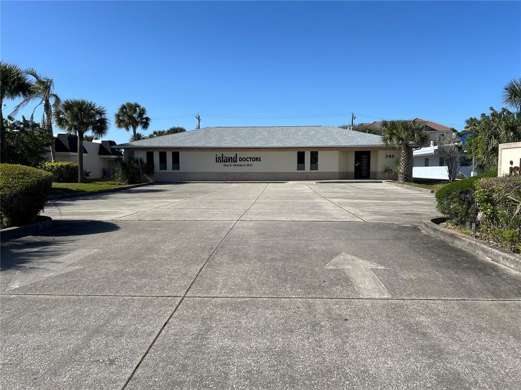 245 N CAUSEWAY