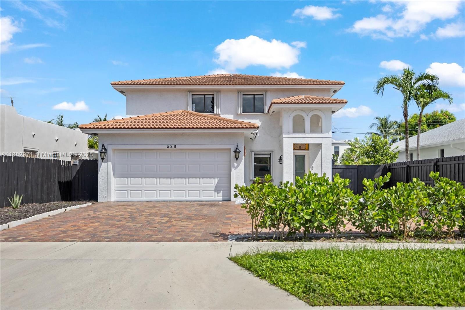 529 El Prado, West Palm Beach FL 33405