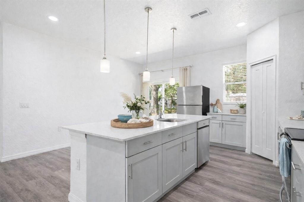 506 E BAY STREET, PALATKA, FL — photo 3 of 30