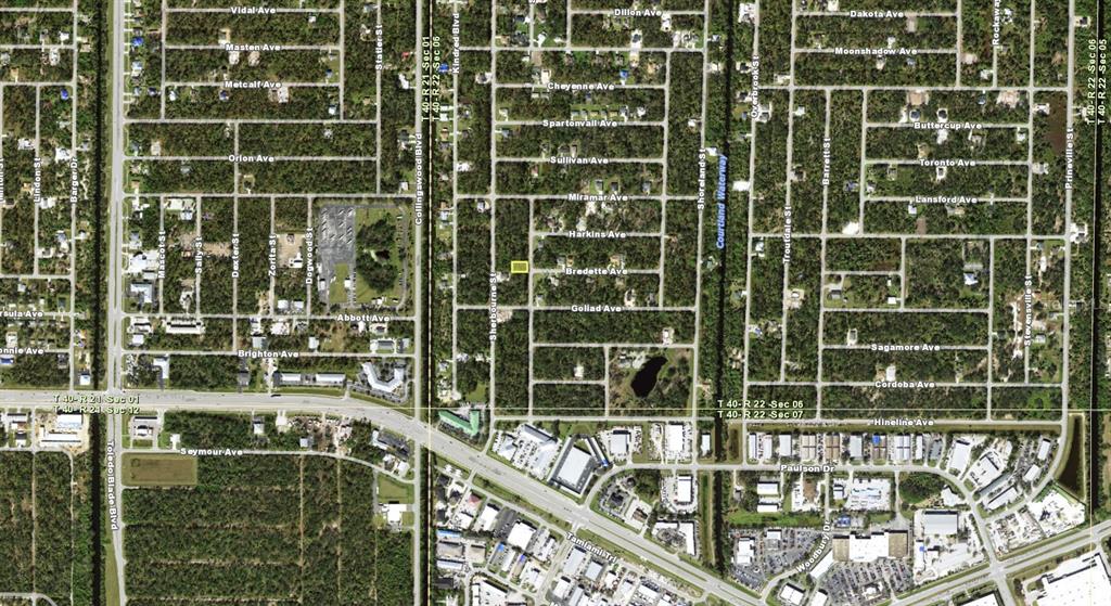 An aerial map view shows a highlighted rectangular property lot within a residential neighborhood — 423 STARBORN STREET, PORT CHARLOTTE, FL