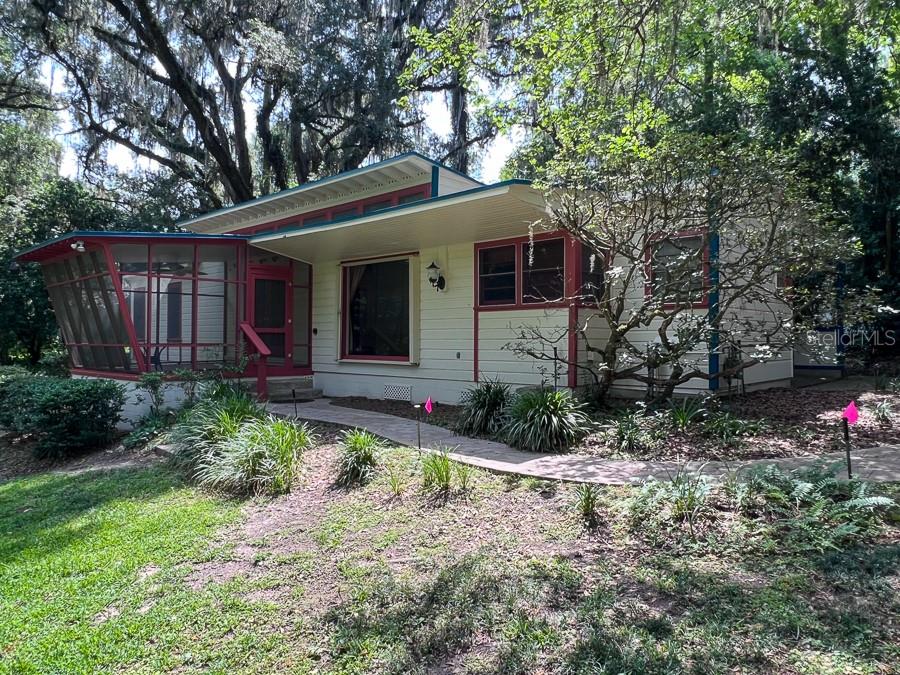411 NW 26TH STREET