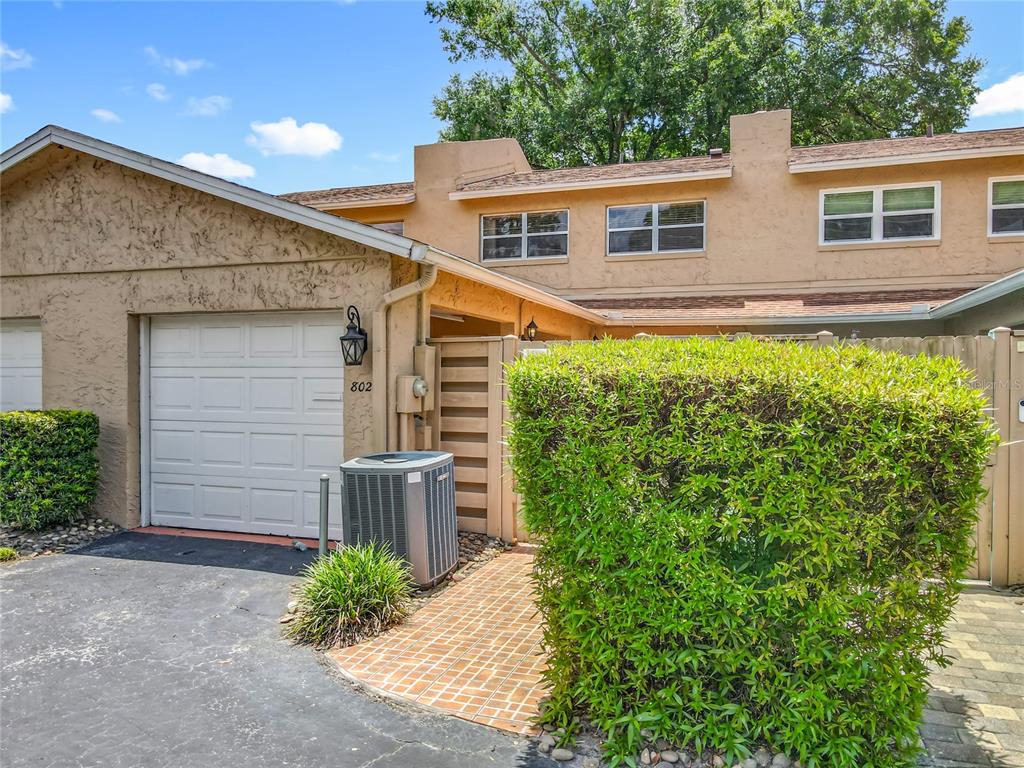 802 PARK LAKE CIRCLE UNIT 2