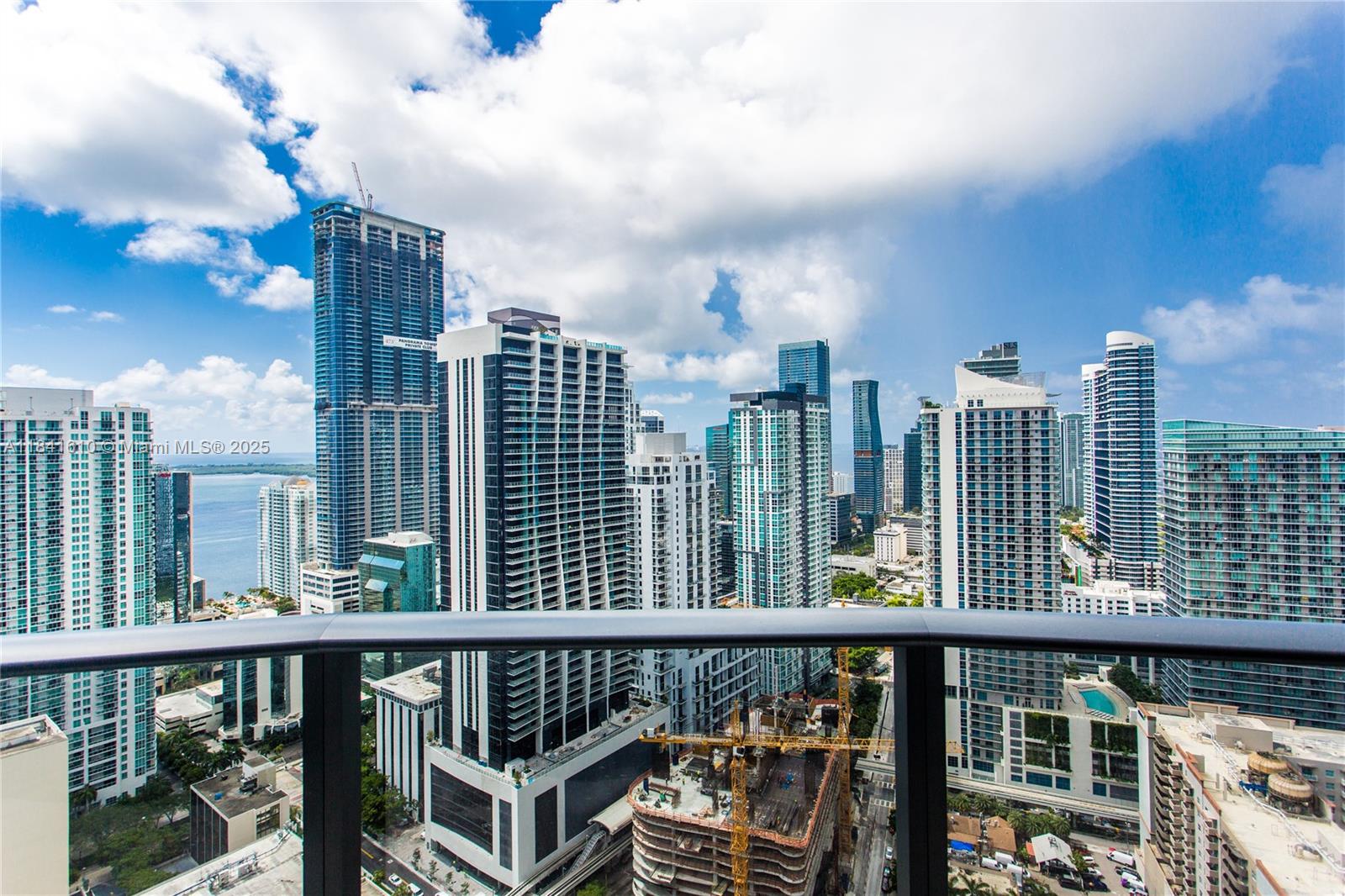 45 SW 9th St # 3803, Miami FL 33130