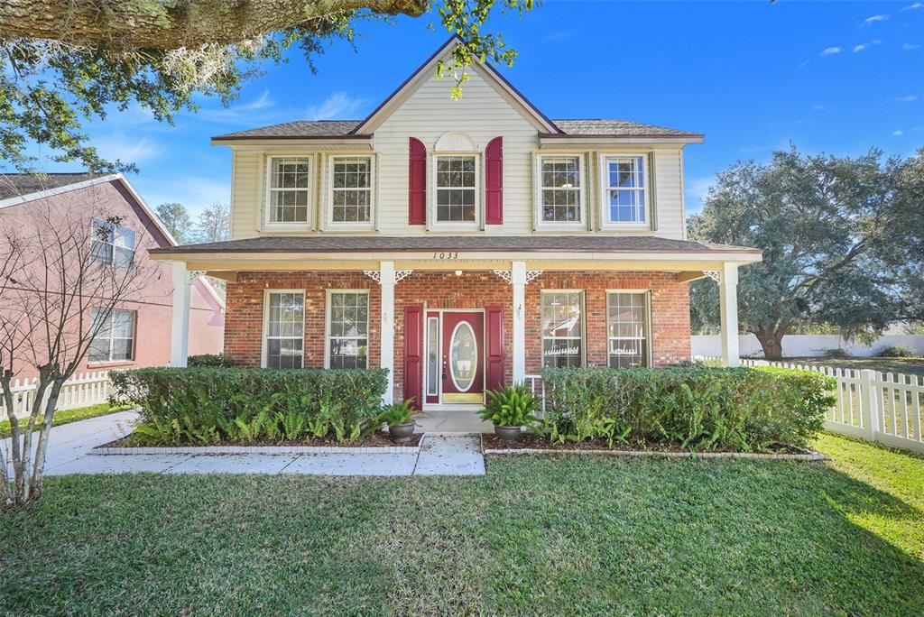 1033 WOODFLOWER WAY