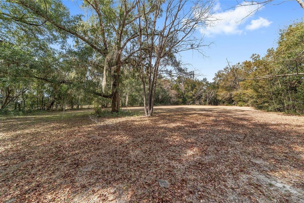 7075 SE HIGHWAY 25A, BELLEVIEW, FL — photo 5 of 30