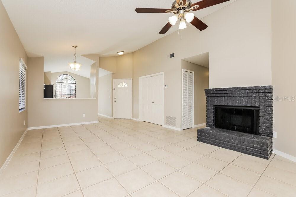 1003 VERNON LOOP, OVIEDO, FL — photo 4 of 16