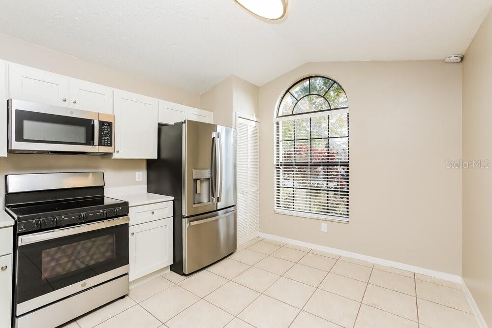 1003 VERNON LOOP, OVIEDO, FL — photo 5 of 16