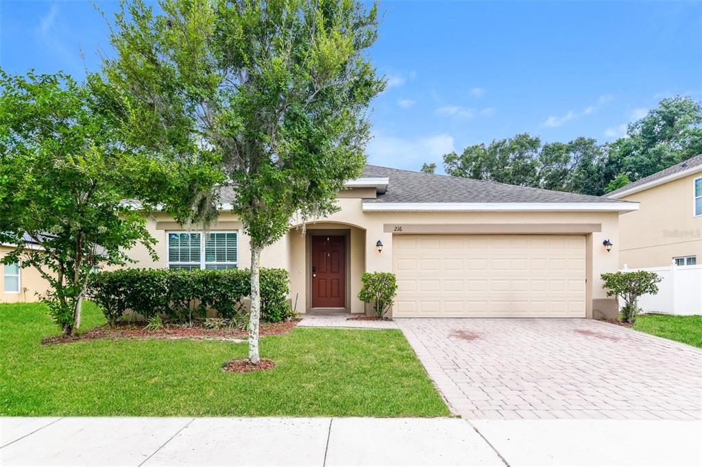 216 WHISPERING PINES WAY