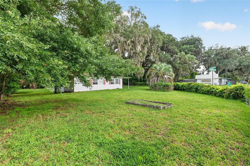 6141 SE BABB ROAD, BELLEVIEW, FL — photo 5 of 30