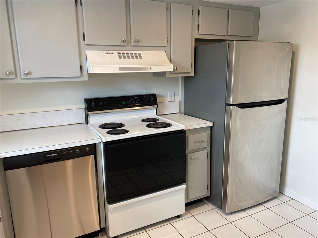 2727 75TH STREET W UNIT 8A14, BRADENTON, FL — photo 2 of 13