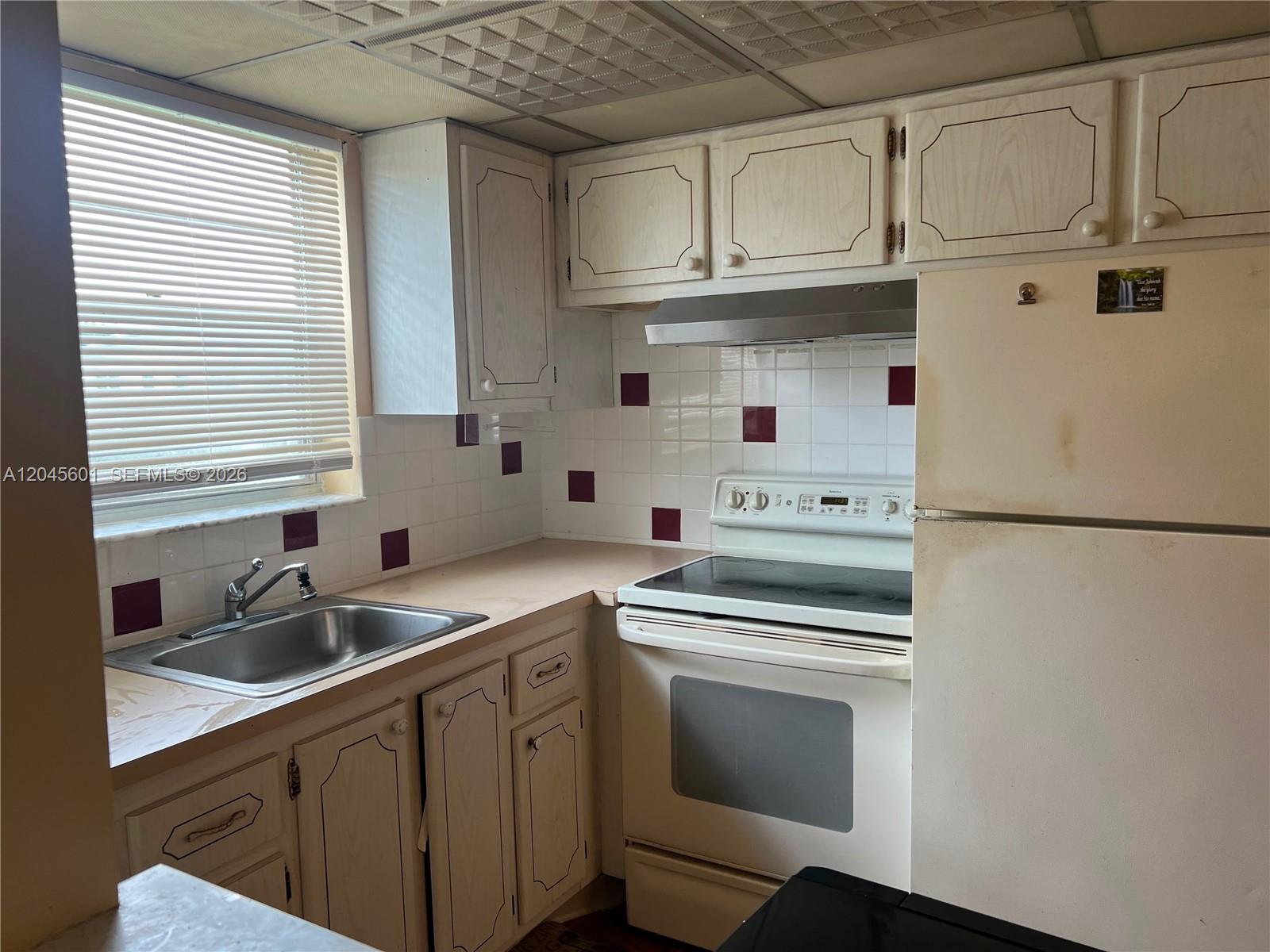 391 Windsor Q # 0, West Palm Beach FL 33417