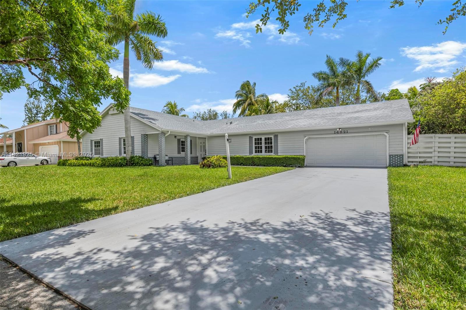 14821 SW 148th St Cir, Miami FL 33196