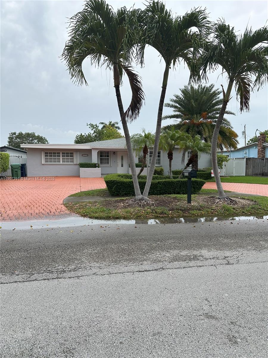 8331 SW 38th St, Miami FL 33155