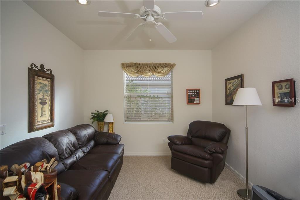 8218 EAGLE ISLES PLACE, BRADENTON, FL — photo 3 of 25
